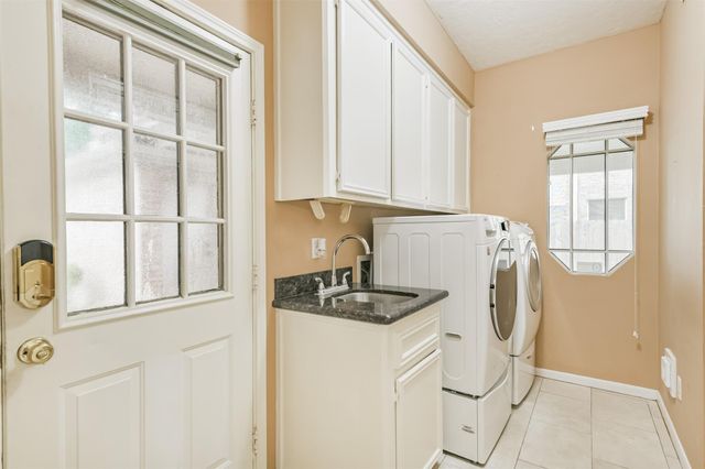 19718 Powerscourt Drive, Humble, TX 77346