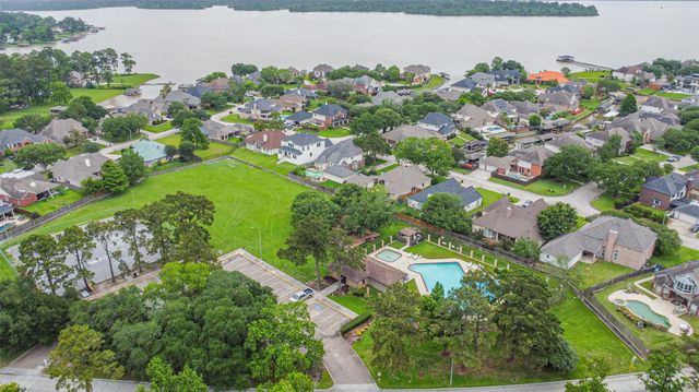 19718 Powerscourt Drive, Humble, TX 77346