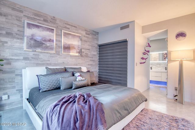 5565 N Mica Mountain Drive, Tucson, AZ 85750