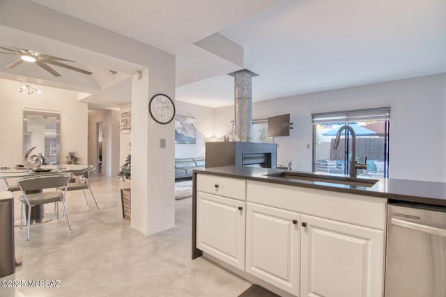 5565 N Mica Mountain Drive, Tucson, AZ 85750