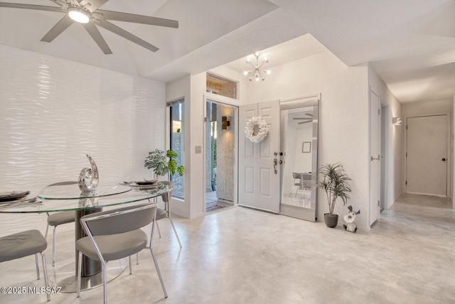 5565 N Mica Mountain Drive, Tucson, AZ 85750