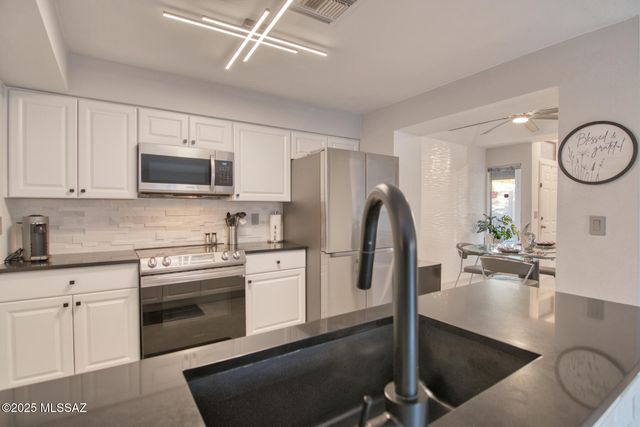 5565 N Mica Mountain Drive, Tucson, AZ 85750