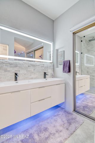 5565 N Mica Mountain Drive, Tucson, AZ 85750