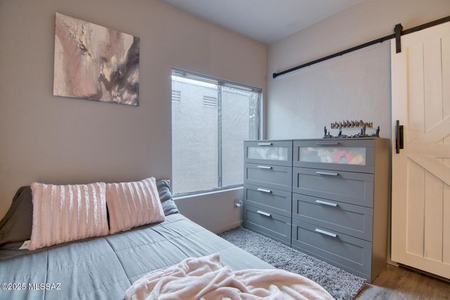 5565 N Mica Mountain Drive, Tucson, AZ 85750