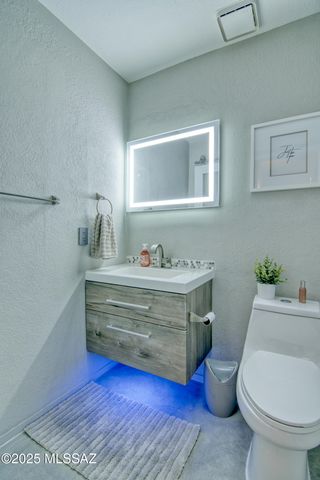 5565 N Mica Mountain Drive, Tucson, AZ 85750