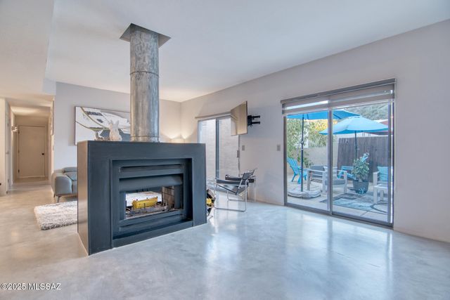 5565 N Mica Mountain Drive, Tucson, AZ 85750