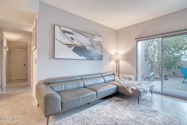 5565 N Mica Mountain Drive, Tucson, AZ 85750