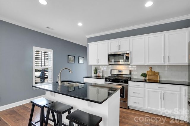 1178 Almerton Drive, Denver, NC 28037