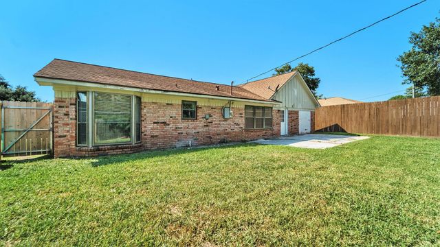 3008 Columbia Street, Baytown, TX 77521