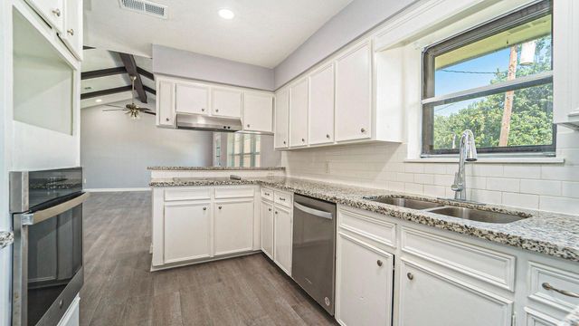 3008 Columbia Street, Baytown, TX 77521