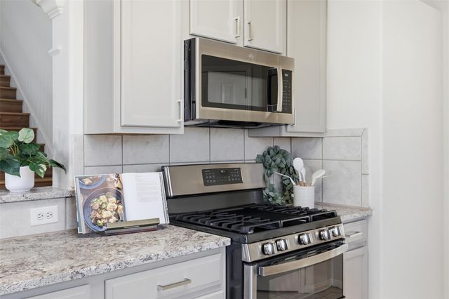 712 Runners RDG, Pflugerville, TX 78660