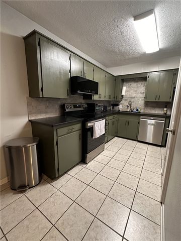 3820 Plainsman Lane, Bryan, TX 77802