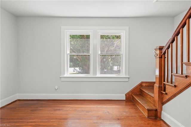 9 Greene RD, Mathews, VA 23109