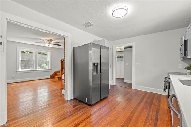 9 Greene RD, Mathews, VA 23109