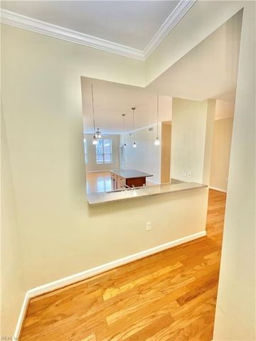 230 Nat Turner Blvd S Apt 4011, Newport News, VA 23606