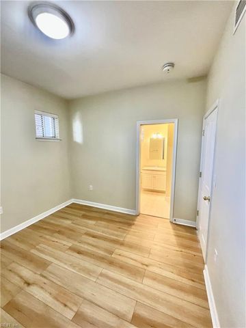 230 Nat Turner Blvd S Apt 4011, Newport News, VA 23606