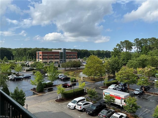 230 Nat Turner Blvd S Apt 4011, Newport News, VA 23606