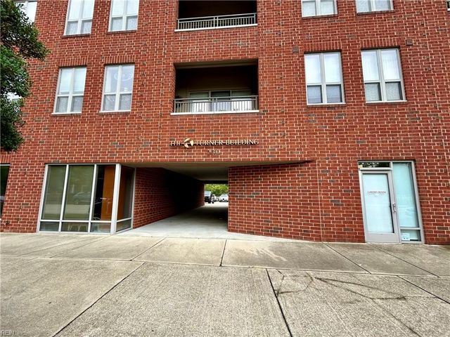 230 Nat Turner Blvd S Apt 4011, Newport News, VA 23606