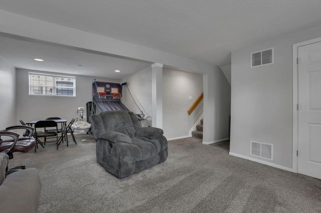 354 Preswicke Mill, Blacklick, OH 43004