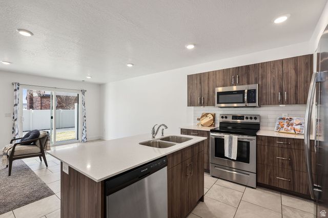 6558 S ASPEN LN, South Weber, UT 84405