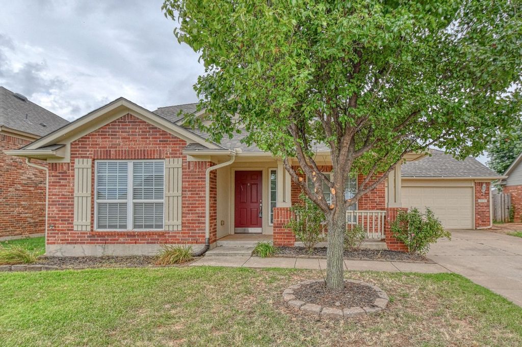 13036 SW 4th Street, Yukon, OK 73099
