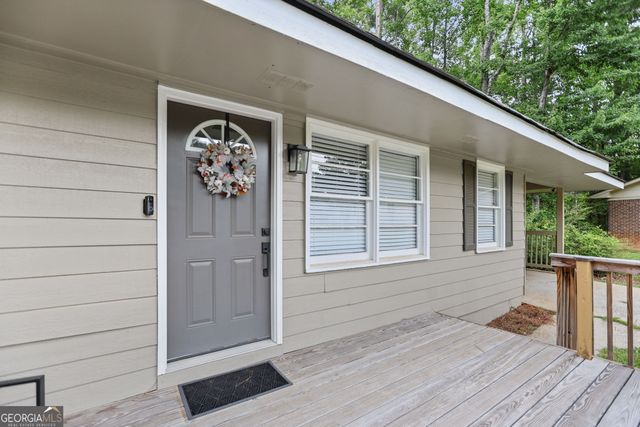 9 W Park Court, Newnan, GA 30263