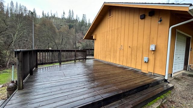 10165 Cave City Rd, Mountain Ranch, CA 95246