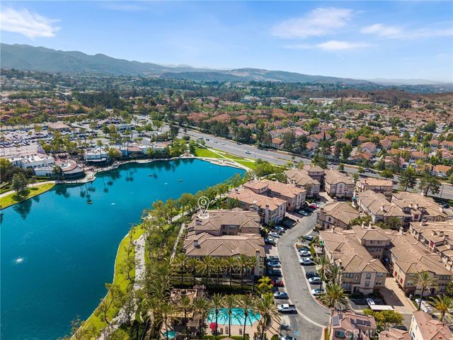169 Montana Del Lago Drive, Rancho Santa Margarita, CA 92688