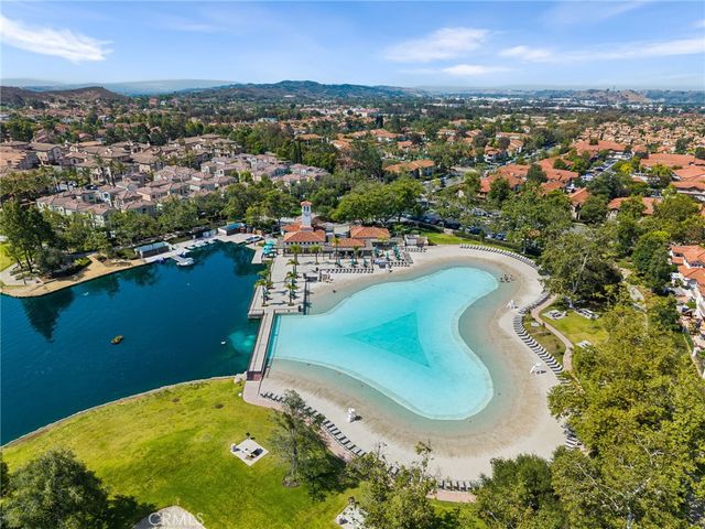 169 Montana Del Lago Drive, Rancho Santa Margarita, CA 92688
