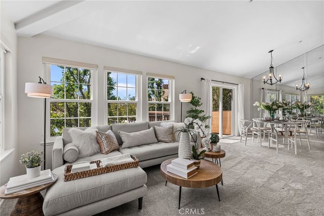 169 Montana Del Lago Drive, Rancho Santa Margarita, CA 92688