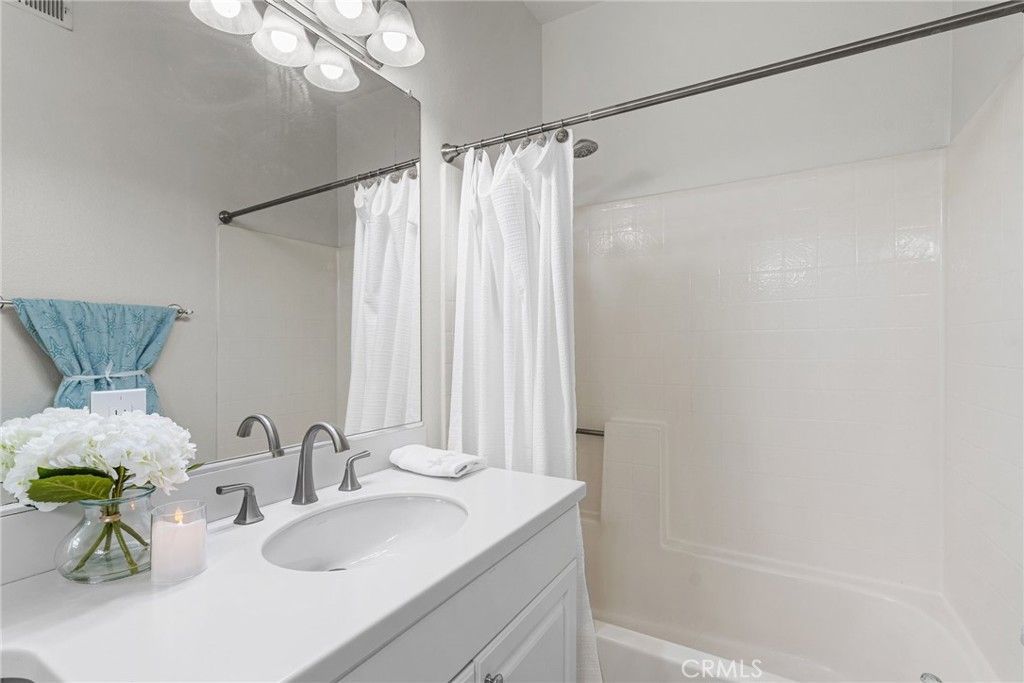 Image 22 of property listing at 169 Montana Del Lago Drive, Rancho Santa Margarita, CA 92688