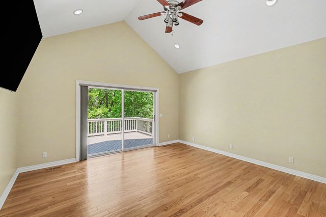 15600 Pine Ridge Drive, Holly, MI 48442