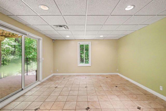 15600 Pine Ridge Drive, Holly, MI 48442