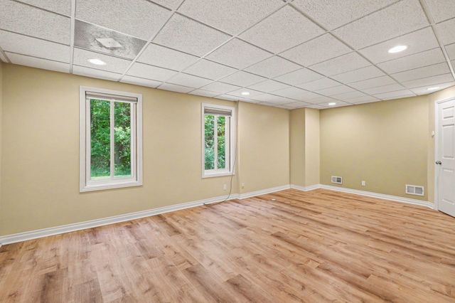 15600 Pine Ridge Drive, Holly, MI 48442