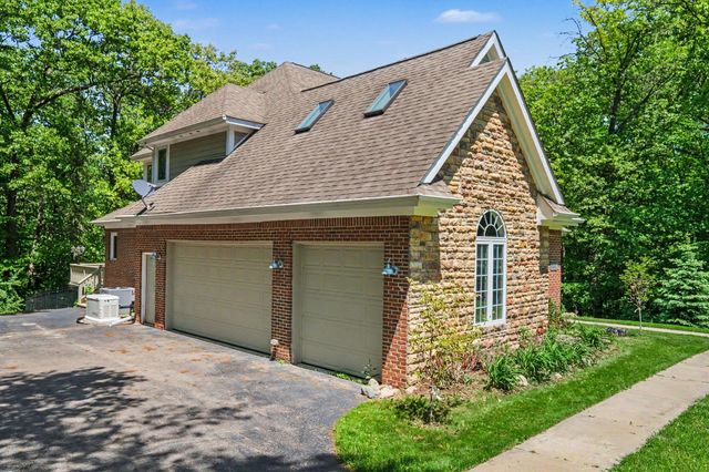 15600 Pine Ridge Drive, Holly, MI 48442