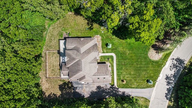 15600 Pine Ridge Drive, Holly, MI 48442