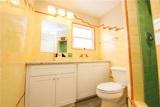 711 W 6th Street 5, Corona, CA 92882