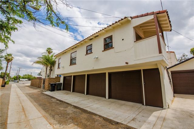 711 W 6th Street 5, Corona, CA 92882