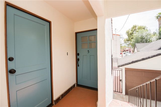 711 W 6th Street 5, Corona, CA 92882