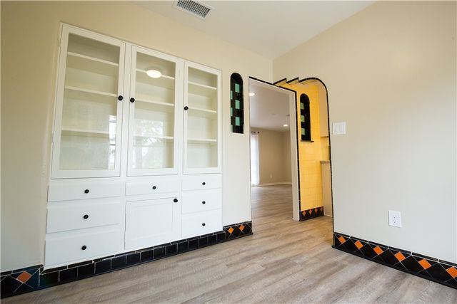 711 W 6th Street 5, Corona, CA 92882