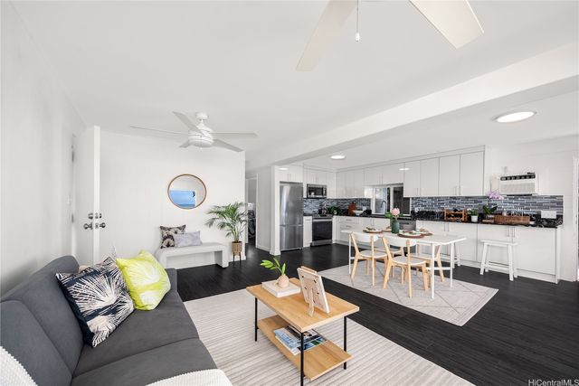 61-275 Kamehameha Highway, Haleiwa, HI 96712