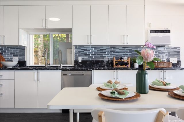 61-275 Kamehameha Highway, Haleiwa, HI 96712