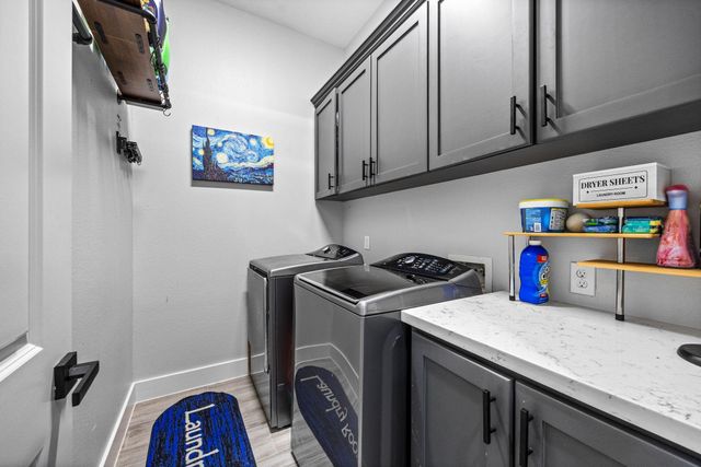 203 Cavalry Trail Drive, Rosharon, TX 77583