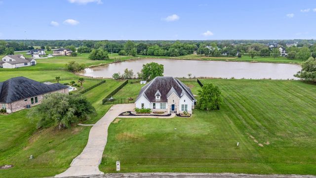 203 Cavalry Trail Drive, Rosharon, TX 77583