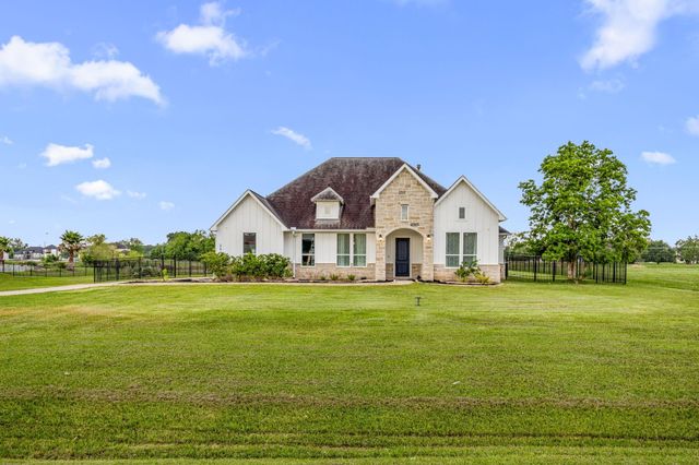 203 Cavalry Trail Drive, Rosharon, TX 77583