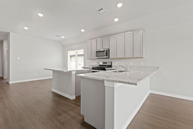 7013 Trestle Street, Fort Worth, TX 76036