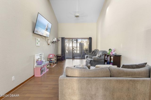 347 Castlewood Lane, New Smyrna Beach, FL 32168