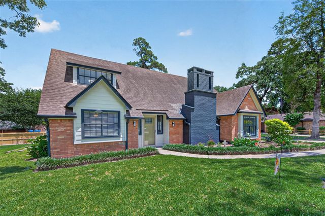 105 Glenmora Court, Conroe, TX 77385