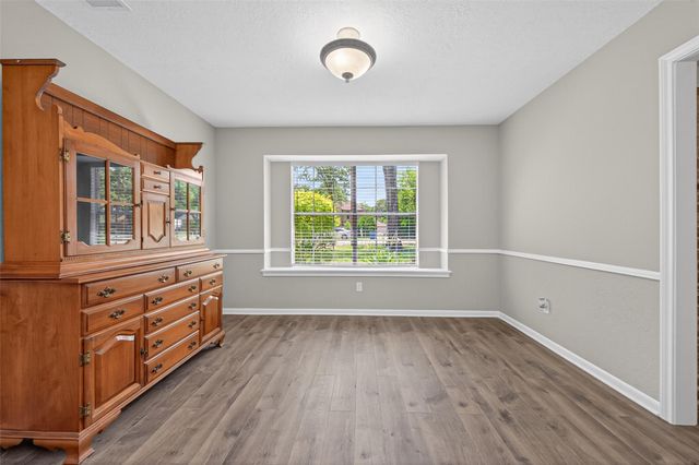 105 Glenmora Court, Conroe, TX 77385