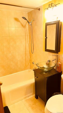 5 Fordham Hill Oval 14D, Bronx, NY 10468